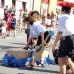 VIDEO: Na Veselských slavnostech nemohla chybět Jízda z kopce na čemkoliv. První místo brala Lužnická perla ze Soběslavi
