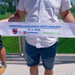 Ve Chvalšinách slavnostně otevřeli nové hřiště. Pokřtila ho exhibice plná gólů