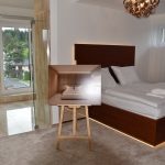 VIDEO: Na Lipně ožil bývalý hotel. Podle investora je to lepší cesta než stavět na zelené louce