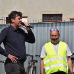 VIDEO. Do Slap u Tábora se sjely historické motorky a auta. Překvapením byla exhibice repliky letounu Avia C4