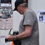 VIDEO. Do Slap u Tábora se sjely historické motorky a auta. Překvapením byla exhibice repliky letounu Avia C4