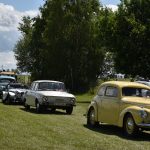 VIDEO. Do Slap u Tábora se sjely historické motorky a auta. Překvapením byla exhibice repliky letounu Avia C4