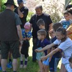 VIDEO: Zámecký park v Petrovicích žil mysliveckým dětským dnem