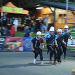 VIDEO. Táborská hasičská liga odstartovala nočním závodem v Tučapech. Některé týmy běžely v hustém dešti
