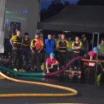 VIDEO. Táborská hasičská liga odstartovala nočním závodem v Tučapech. Některé týmy běžely v hustém dešti