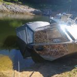 Hasiči zasahují u potápějící se lodi na Orlické přehradě