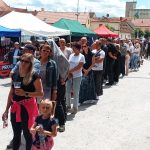 Bůčkoví gentlemani ovládli v Trhových Svinech bitvu o nejlepší pečené sele. Do ochutnávky se zapojilo 900 lidí