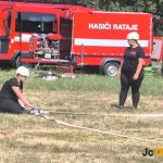 Video: V tropickém vedru se sála voda přímo z řeky. Srlín prověřil techniku i fyzičku hasičů