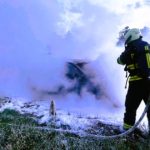 Na dálnici D3 u Sezimova Ústí shořel Mercedes