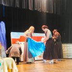 Mirovičtí deváťáci se rozloučili se školou Třemi oříšky pro Popelku