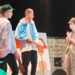 Mirovičtí deváťáci se rozloučili se školou Třemi oříšky pro Popelku