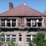 AKTUALIZOVÁNO. VIDEO: V Písku byl oznámen požár vily Marta. Dům hoří v plném rozsahu. Vyhlášen je poplach druhého stupně