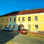 V Jindřichově Hradci prokoukne probošství nebo historická freska v Panské ulici