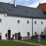 Spolek přátel Kláštera ve Vyšším Brodě zahájil práci podpisem memoranda. Byl u toho i americký velvyslanec Nicholas Merrick. K řádu cisterciáků má blízko