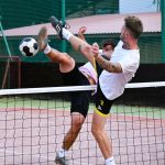 Kapr Cup potřetí. Nohejbalový turnaj v Řepici přilákal osm týmů i stovku diváků