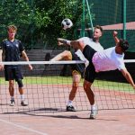 Kapr Cup potřetí. Nohejbalový turnaj v Řepici přilákal osm týmů i stovku diváků