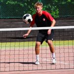 Kapr Cup potřetí. Nohejbalový turnaj v Řepici přilákal osm týmů i stovku diváků