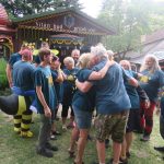 Do Krušlova přijelo téměř 500 „kačerů“. Největší geocachingová akce na jihu Čech podpořila rozvoj Machova včelína
