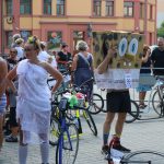 Účastníci koloběžkové Grand Prix v Bechyni musí vypít na trase pivo i mléko