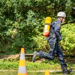 Třetí soutěž krajského seriálu železných hasičů se konala u Šelmberku. Přijelo téměř 70 závodníků