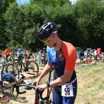 VIDEO: Sudoměřický triatlon přišel s novinkou v podobě štafet. Hlavní závod vyhrál Jan Havránek