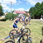 VIDEO: Sudoměřický triatlon přišel s novinkou v podobě štafet. Hlavní závod vyhrál Jan Havránek
