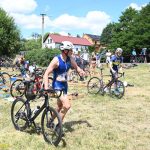 VIDEO: Sudoměřický triatlon přišel s novinkou v podobě štafet. Hlavní závod vyhrál Jan Havránek