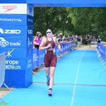 VIDEA: Jakub Mařík ovládl Evropský pohár juniorů v triatlonu. Edita Pozlerová skončila v Táboře těsně za elitní trojkou