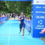 VIDEA: Jakub Mařík ovládl Evropský pohár juniorů v triatlonu. Edita Pozlerová skončila v Táboře těsně za elitní trojkou