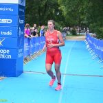 VIDEA: Jakub Mařík ovládl Evropský pohár juniorů v triatlonu. Edita Pozlerová skončila v Táboře těsně za elitní trojkou