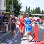 VIDEA: Jakub Mařík ovládl Evropský pohár juniorů v triatlonu. Edita Pozlerová skončila v Táboře těsně za elitní trojkou