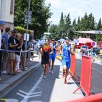 VIDEA: Jakub Mařík ovládl Evropský pohár juniorů v triatlonu. Edita Pozlerová skončila v Táboře těsně za elitní trojkou