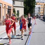 VIDEA: Jakub Mařík ovládl Evropský pohár juniorů v triatlonu. Edita Pozlerová skončila v Táboře těsně za elitní trojkou