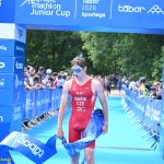 VIDEA: Jakub Mařík ovládl Evropský pohár juniorů v triatlonu. Edita Pozlerová skončila v Táboře těsně za elitní trojkou