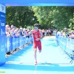 VIDEA: Jakub Mařík ovládl Evropský pohár juniorů v triatlonu. Edita Pozlerová skončila v Táboře těsně za elitní trojkou