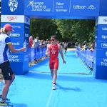 VIDEA: Jakub Mařík ovládl Evropský pohár juniorů v triatlonu. Edita Pozlerová skončila v Táboře těsně za elitní trojkou