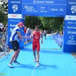 VIDEA: Jakub Mařík ovládl Evropský pohár juniorů v triatlonu. Edita Pozlerová skončila v Táboře těsně za elitní trojkou