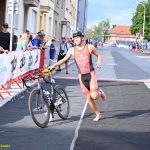 VIDEO: Táborští triatlonisté vybojovali na domácích závodech pět medailí