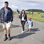 Sedmdesát traktorů rozburácelo Kosmo. Vítězové si odvezli let vrtulníkem