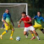 Fotbal: Zlatá Koruna při historické premiéře vedla jen pár sekund. Ve Strunkovicích inkasovala bůra