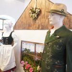 Růže zaplnily blatenský zámek. Výstava připomněla Jana Böhma i německou tradici