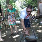 VIDEO: Ve Veselíčku letos vyhrálo vepřové, ale v hrnci bublala i chobotnice. Nejlepší guláš uvařila domácí Gulášová pěchota