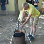 VIDEO: Ve Veselíčku letos vyhrálo vepřové, ale v hrnci bublala i chobotnice. Nejlepší guláš uvařila domácí Gulášová pěchota
