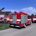 V Mříči hořel stroj ve výrobní hale. Škoda je 750 tisíc