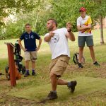 Místo holí létající disky. Prachatický turnaj ukázal rostoucí oblibu discgolfu