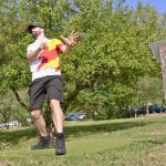 Místo holí létající disky. Prachatický turnaj ukázal rostoucí oblibu discgolfu