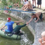 Neckyádu ve Zvíkovském Podhradí doplnily disciplíny na lávce a na laně