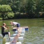 Neckyádu ve Zvíkovském Podhradí doplnily disciplíny na lávce a na laně