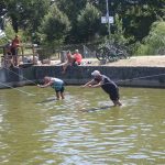 Neckyádu ve Zvíkovském Podhradí doplnily disciplíny na lávce a na laně