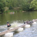 Neckyádu ve Zvíkovském Podhradí doplnily disciplíny na lávce a na laně